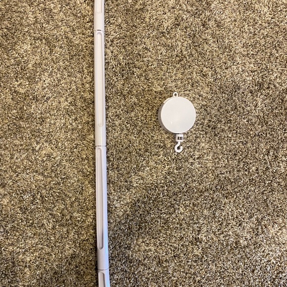 Mobile hanger with music box - Picture 3 of 8